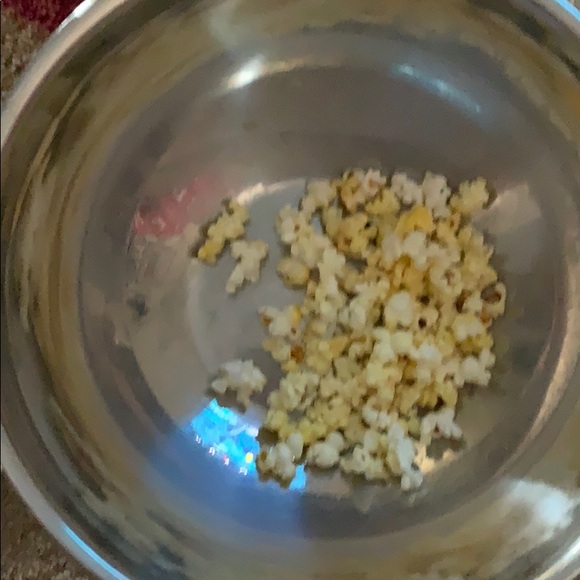 Popcorn - Picture 1 of 1